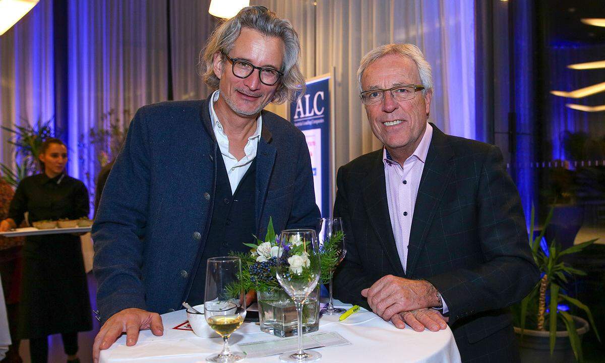 Steinbock Mode-Eigentümer Josef Payr (l.) und VOWA Innsbruck-Geschäftsführer Erwin Cassar.