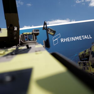 Rheinmetall und andere Rüstungskonzerne haben infolge des Krieges in der Ukraine eine Sonderkonjunktur.