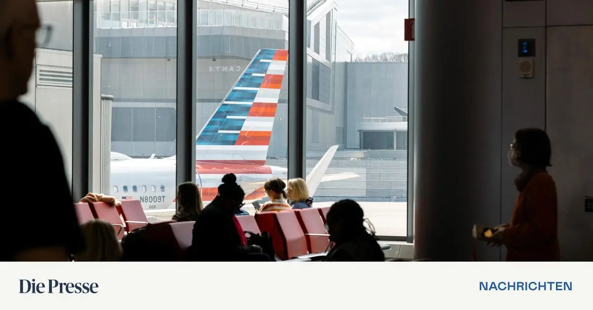 Zwei-Flugzeuge-kollidieren-auf-Rollfeld-auf-New-Yorker-Flughafen-LaGuardia