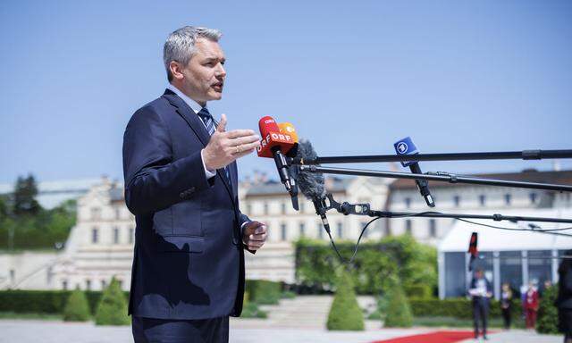 Bundeskanzler Karl Nehammer versuchte am Rande des Gipfels der Europäischen Politischen Gemeinschaft in Moldau, die Bevölkerung in Österreich zu beruhigen. (Foto: Bundeskanzleramt) 