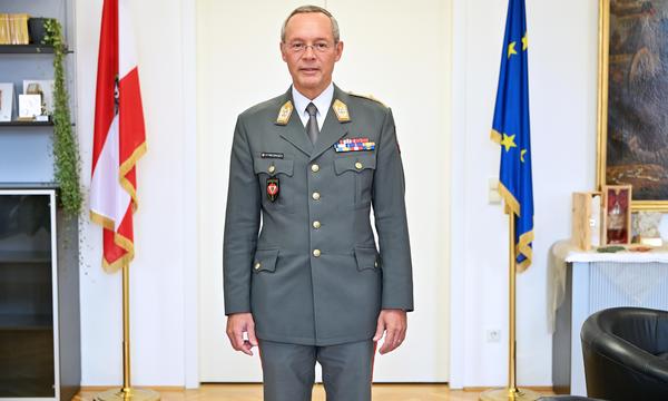Generalstabschef Rudolf Striedinger: „Meine Frau kann ich nicht herumkommandieren.“