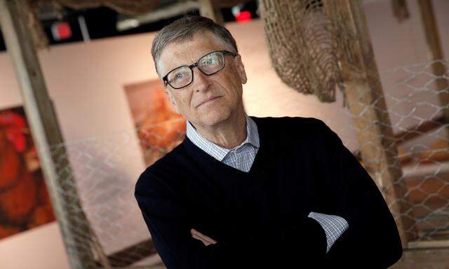Billionaire philanthropist and Microsoft´s co-founder Bill Gates speaks to the media in Manhattan