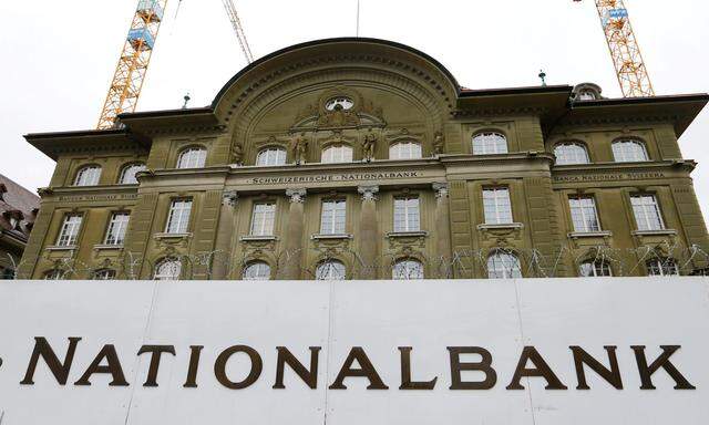 FILE PHOTO: Swiss National Bank (SNB) building is seen in Bern