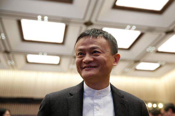 Die meisten Alibaba-Führungskräfte sind zwischen 30 und 40 Jahre alt. Die Faustregel sei ganz einfach, sagt Ma: "Die Mitarbeiter sollten immer 20 Jahre jünger sein als die Politiker in der Regierung."