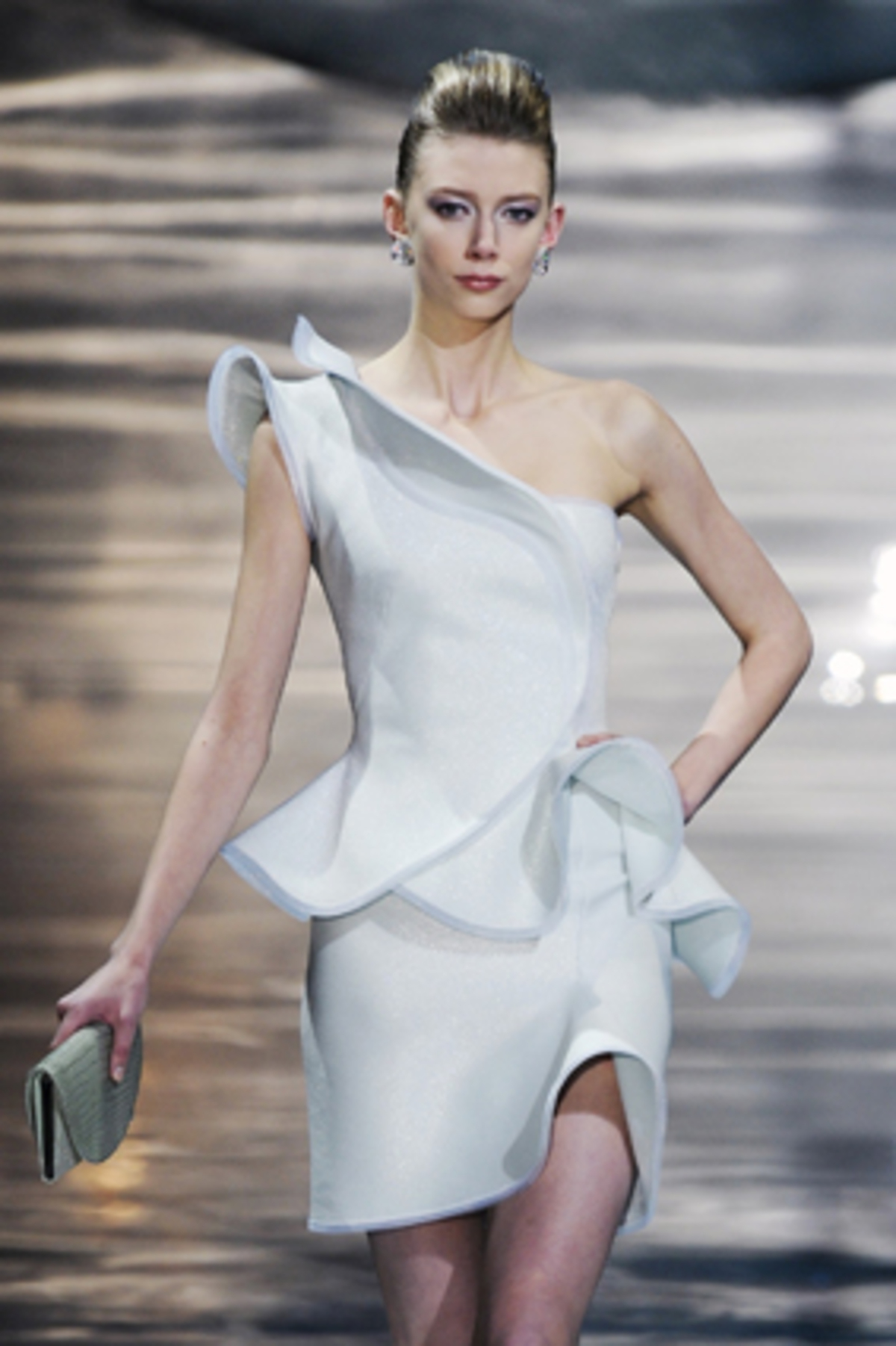 Bild: Eine Kreation von Giorgio Armani