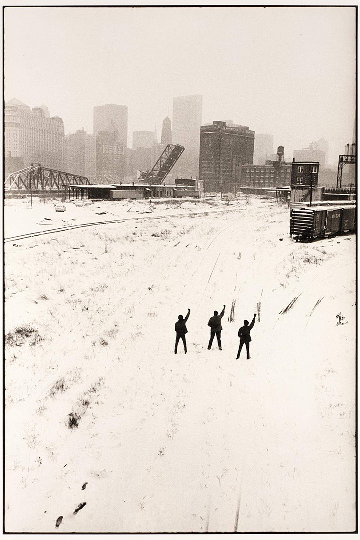 Ebenfalls die Bürgerrechtsbewegung im Auge hatte der gebürtige Japaner Kubota Hiroji.  Kubota Hiroji: Black Panthers, Chicago 1969