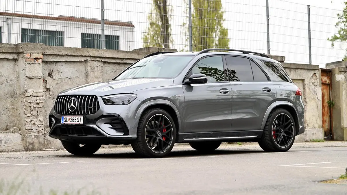 Ein-AMG-mit-echtem-Schub-aber-k-nstlichem-Grollen-premium-