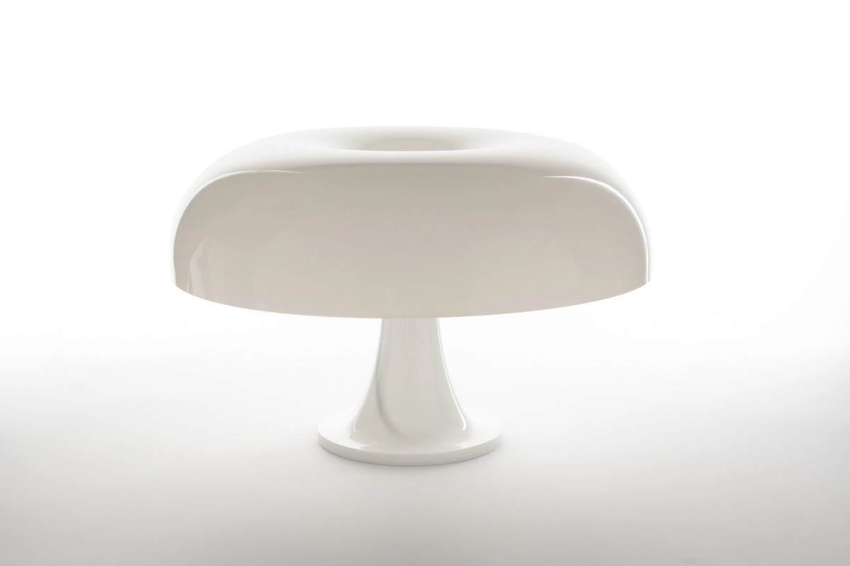 Newbie. “Nesso,” Artemide. Design: Giancarlo Mattioli & Gruppo Architetti Urbanisti Città Nuova.