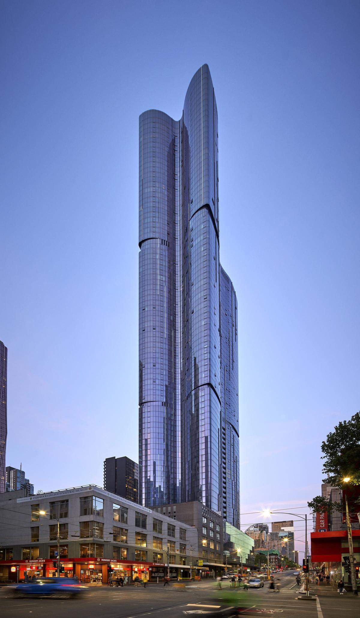 Das 270 Meter hohe Gebäude wurde von Elenberg Fraser entworfen.