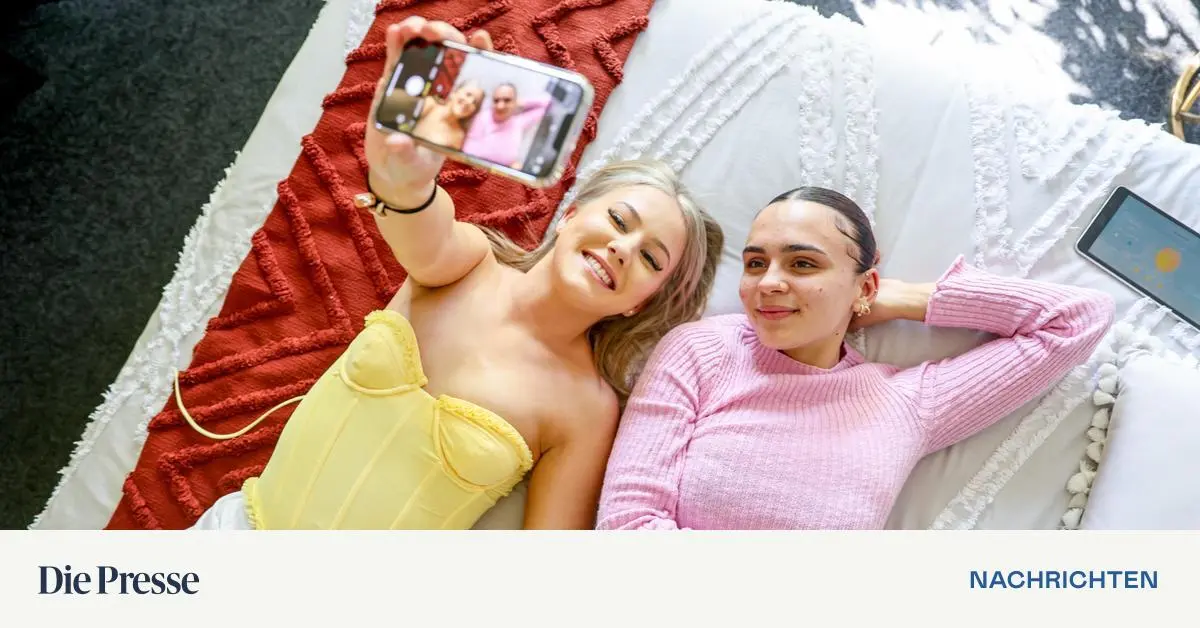 Die-Folgen-des-australischen-Verbots-Mit-falschem-Bart-auf-sozialen-Medien-premium-