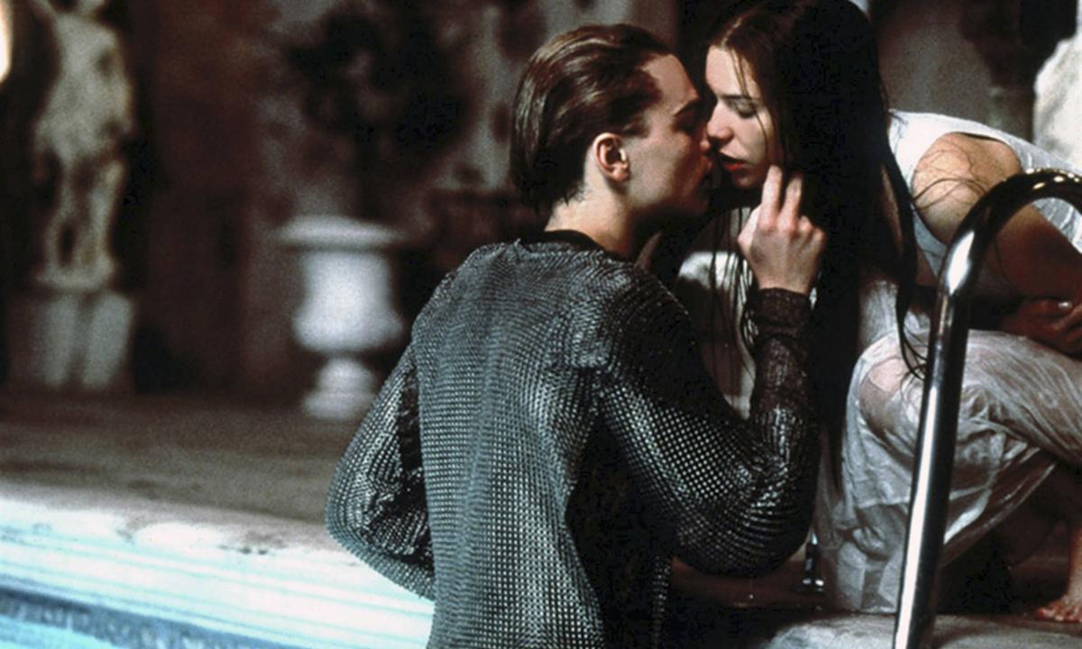 Romeo et Juliette Romeo + Juliet 1996 Real Baz Luhrmann Leonardo DiCaprio Claire Danes. Collection Christophel Bazmark F