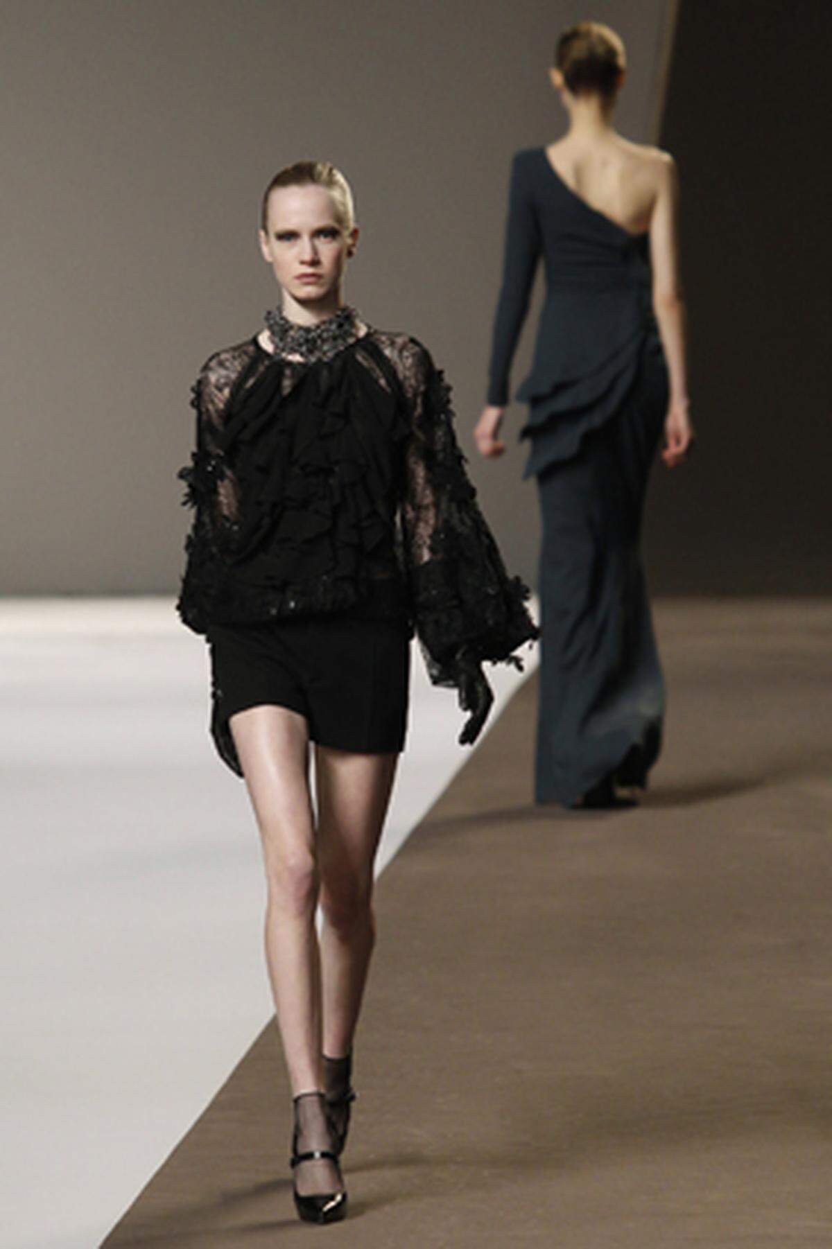 Elie Saab: Paris. HW 10/11