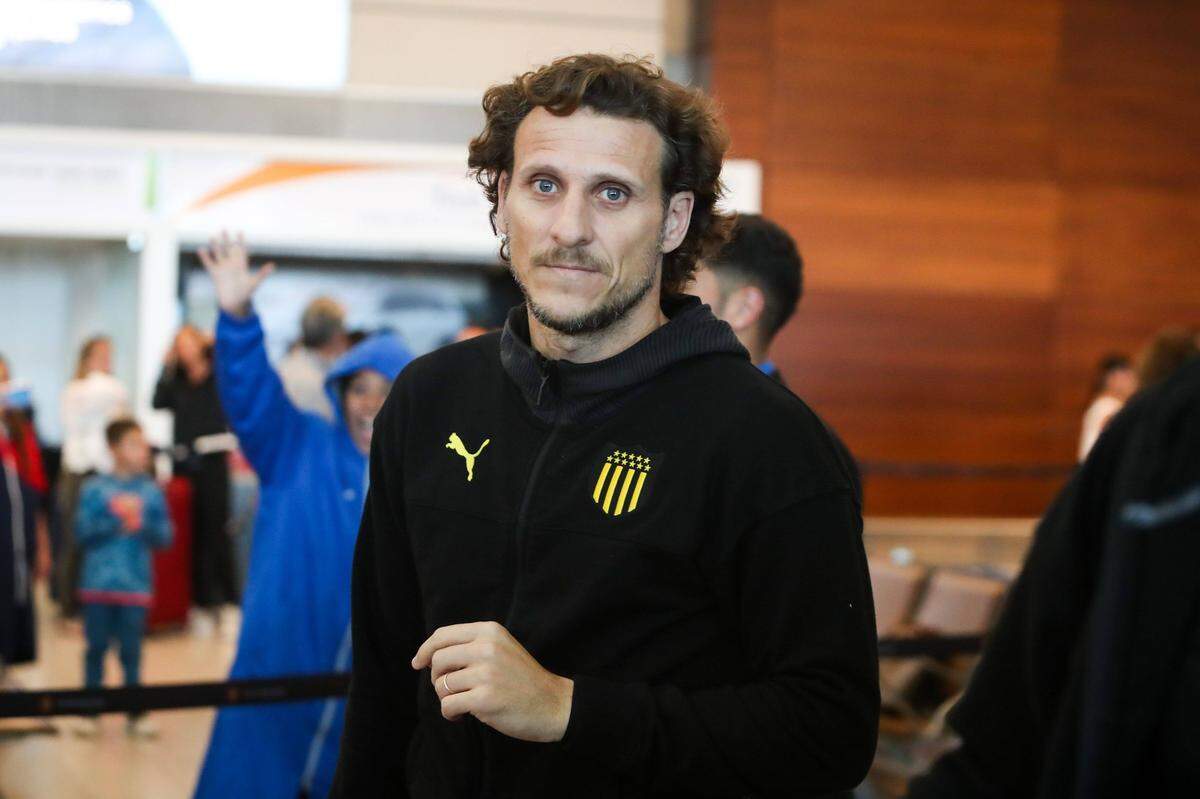 Diego Forlan - Figure 2