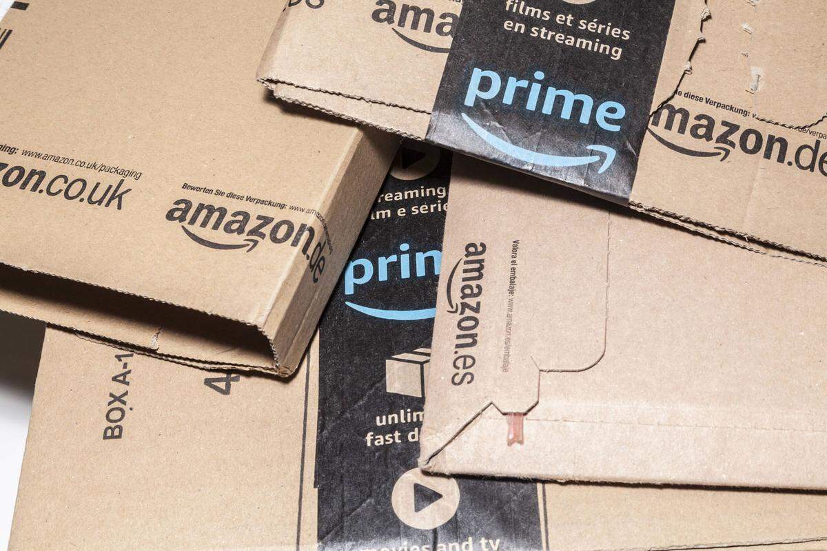 Mit dem Siegeszug des Onlinehandels fällt auch viel Verpackungsmüll an. Wann immer es geht, sollte man deshalb lokal kaufen. Das stärkt auch den österreichischen Einzelhandel.