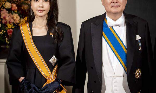 Südkoreas First Lady Kim Keon Hee und President Yoon Suk Yeol beim Staatsbesuch in den Niederlanden im Vorjahr. 