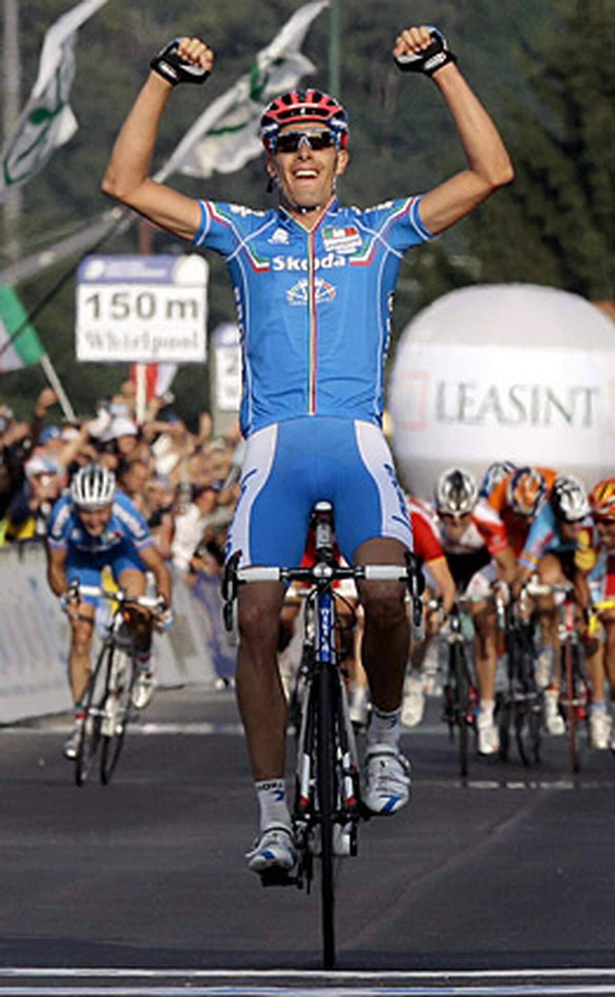Land: Italien  Budget: 6 Millionen Euro  Bisherige Tour-Bilanz: Vier Teilnahmen, zwei Etappensiege, ein Weißes Trikot (Bester Jungprofi)  Wichtigste Fahrer 2009: Alessandro Ballan (ITA/Bild), Marzio Bruseghin (ITA)