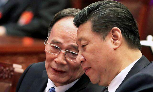 Xi Jinping (li.) mit dem Chef der Antikorruptionsbehörde