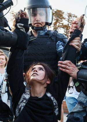 Knapp 1400 Festnahmen gab es am vergangenen Samstag. Die Behörden rieten den Bürgern von einer Teilnahme an der heutigen Demo ab. 