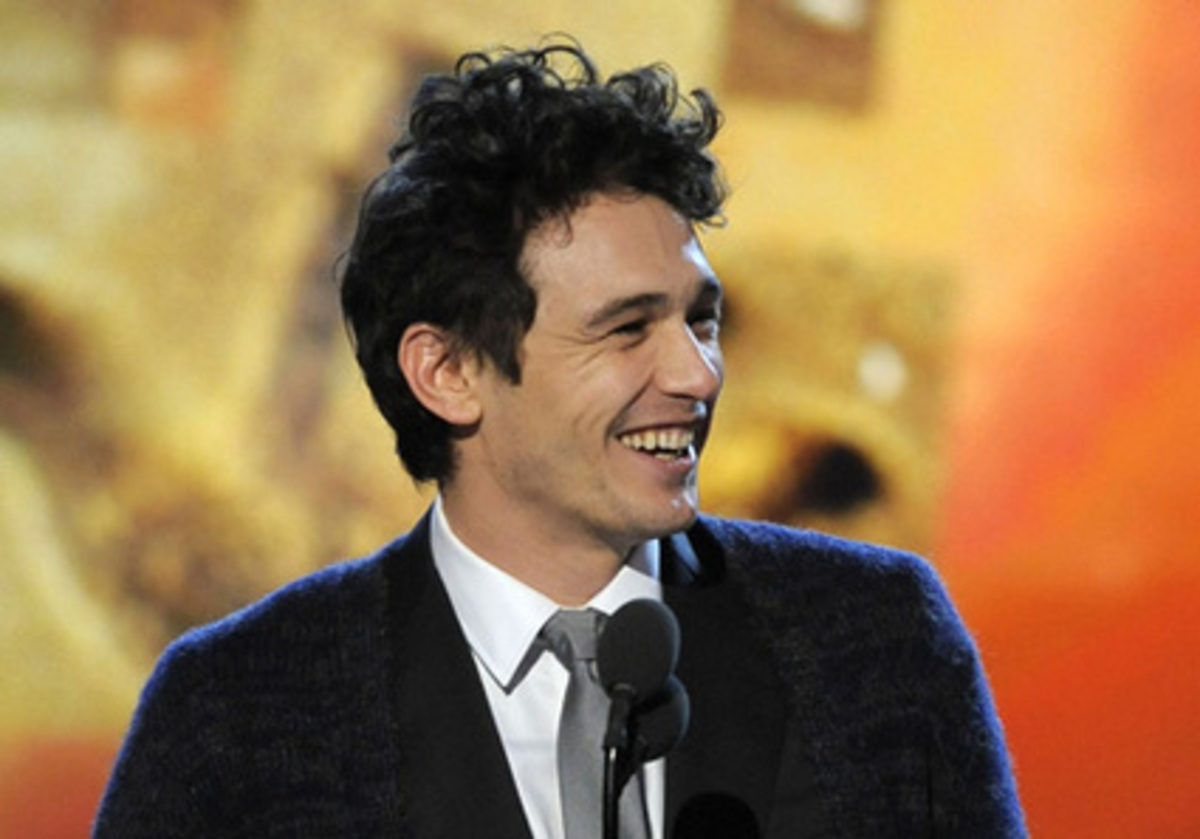 Die renommierte New York University bietet nicht nur ein exzellentes Nachtleben in der Ostküstenmetropole, sondern bald auch einen berühmten Professor: Oscar-Nominee James Franco gibt dort einen Kurs über Kurzfilme und Dichtkunst.