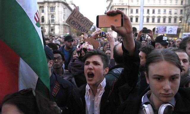 Vor allem junge Menschen demonstrierten gegen das Gesetz.