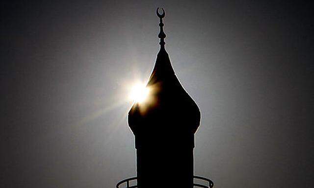 Symbolbild: Minarett einer Moschee.