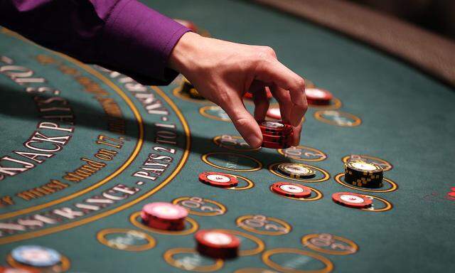 Symbolbild: Ein Black-Jack-Tisch, aufgenommen im Hippodrome Casino in London