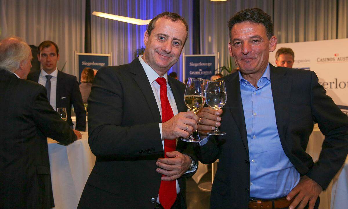 Donau-Versicherung-Landesdirektor Wold-Dieter Bader (l.) und Deutsch Metall-Geschäftsführer Michael Deutsch.