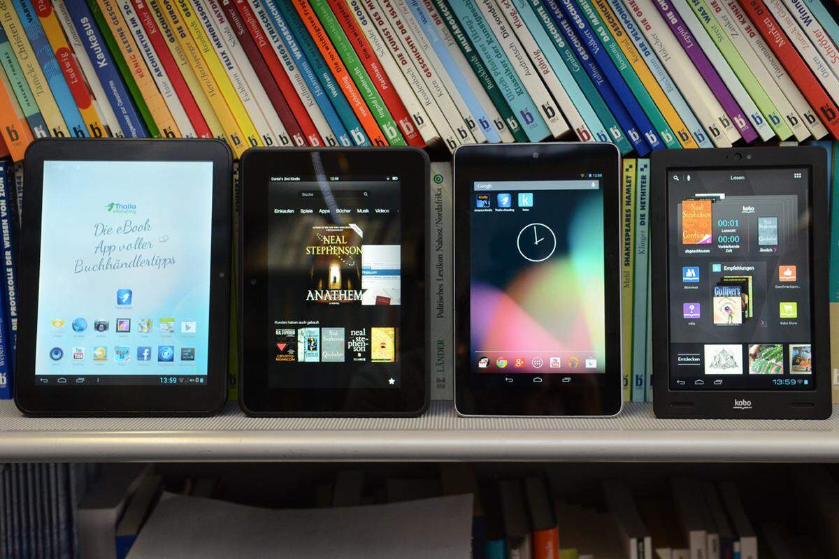 Der Markt für eBook-Reader stagniert, aber dafür beginnen kleine Tablets mit 7 bis 8 Zoll Touchscreen-Diagonale immer mehr Fahrt aufzunehmen. Auch Buchhändler springen auf den Zug auf. DiePresse.com hat sich drei davon ausgesucht: Amazon Kindle Fire HD, Thalia Tablet PC 4 und Kobo Arc. Alle drei nutzen Android (beziehungsweise eine Abwandlung davon). Daher wurde noch das Android-Vorzeigetablet Nexus 7 in den Vergleich mit aufgenommen.Text und Bilder: Daniel Breuss