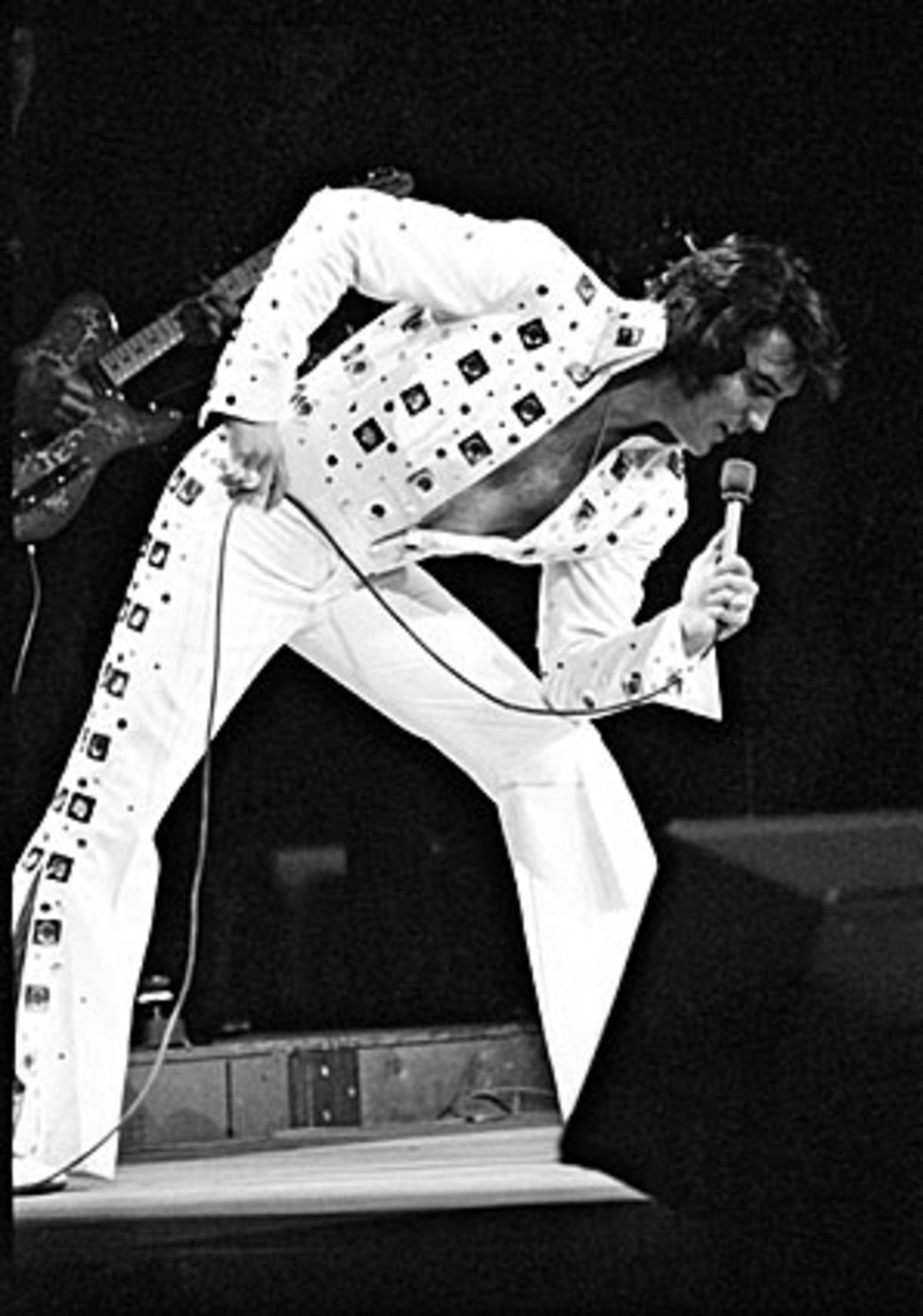 Elvis litt darunter, dass einstige Bewunderer wie die Beatles und die Rolling Stones zunehmend angesagter waren als er. Ein TV-Special brachte im Dezember 1968 das Comeback des Sängers Elvis Presley. Mit "In The Ghetto" hatte er kurz darauf wieder einen internationalen Hit.