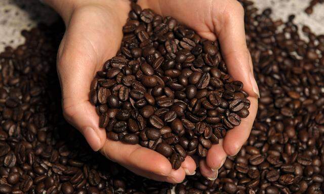 Viele Rohstoffe begannen in letzter Zeit teuer zu werden. Auch Kaffee.