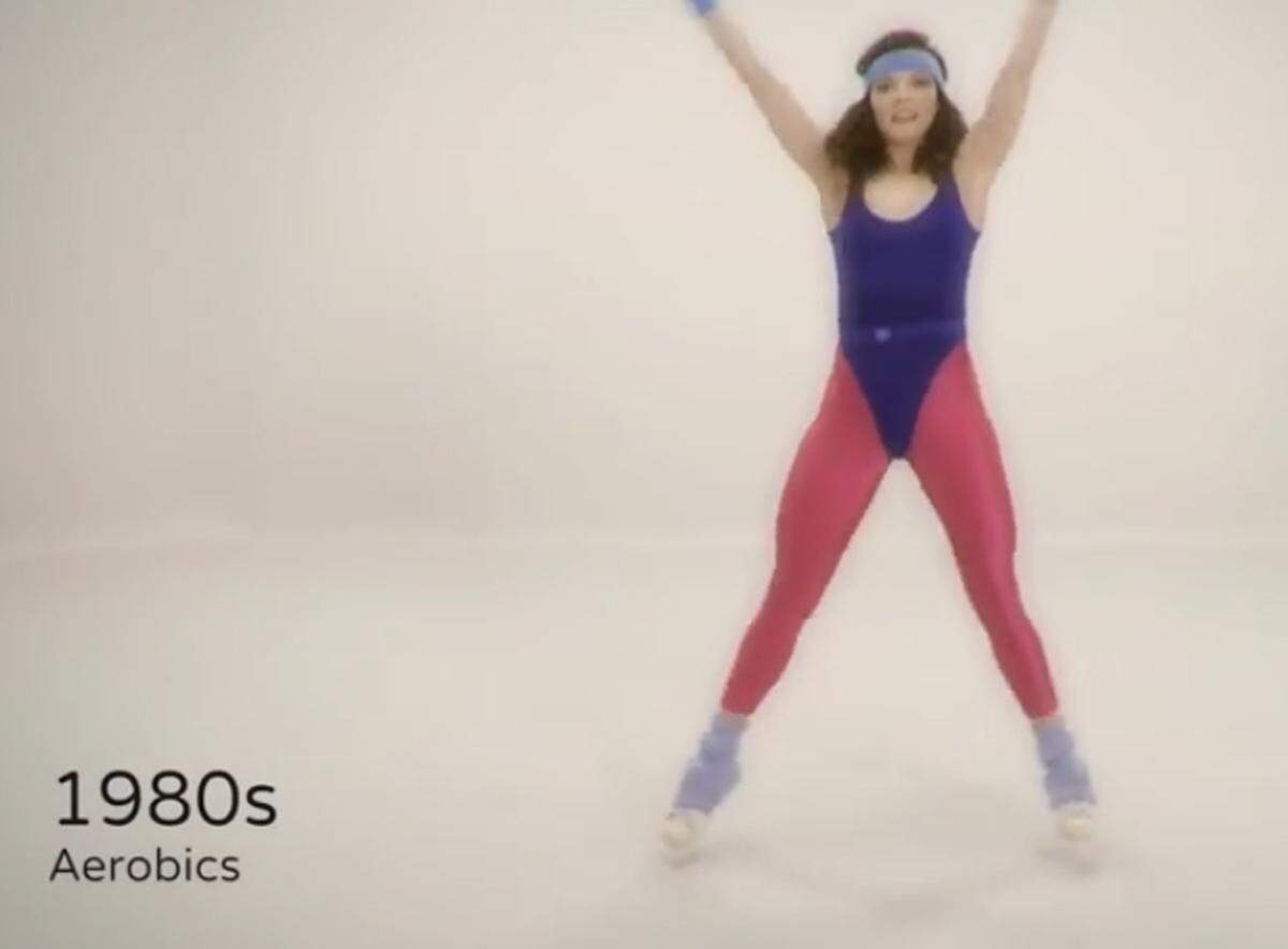 Bunte Gymnastikanzüge, Schweißbänder und Legwarmer waren beim Aerobic der 80er-Jahre ein Muss.