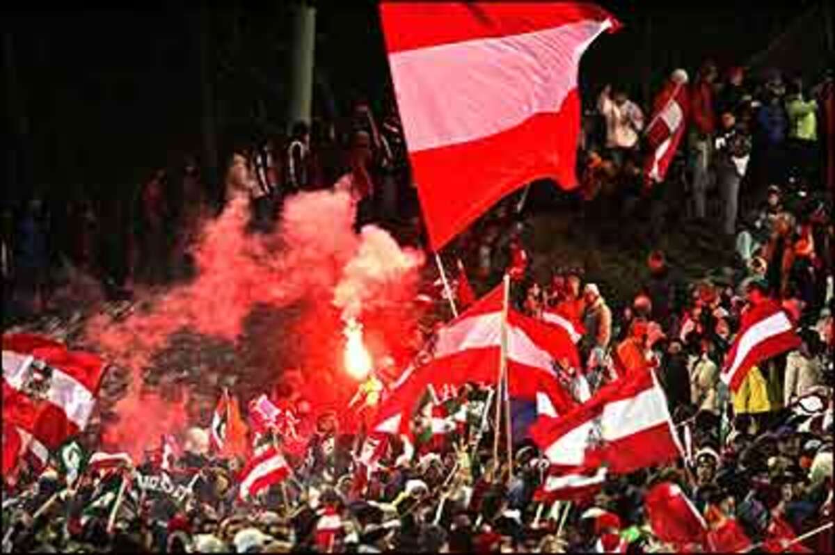 Aber noch standen zwei Österreicher oben: Benni Raich und der Führende nach dem 2. Durchgang, Mario Matt.