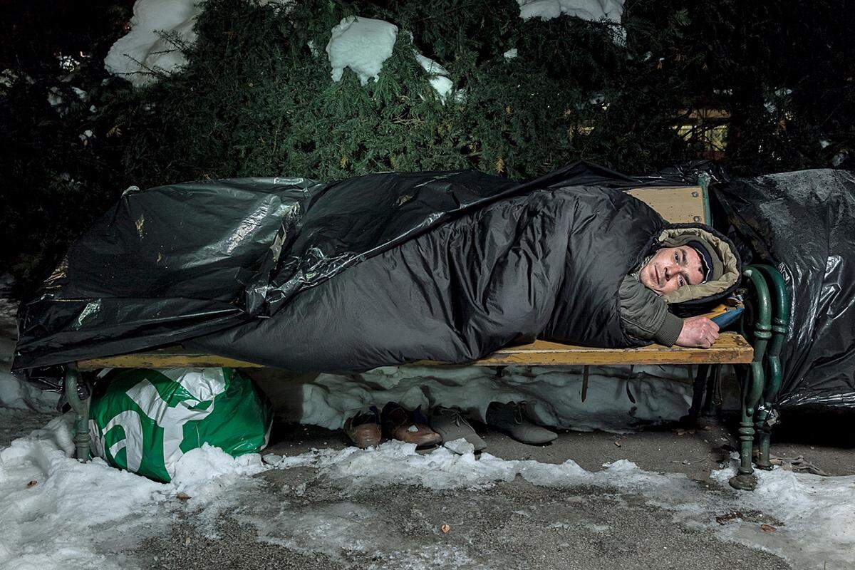 "Ich wollte den Obdachlosen im Stadtpark ein Gesicht geben", erklärt Ilgner seine Motivation für die Fotoserie. Foto: Lukas Ilgner "Shelter" 
