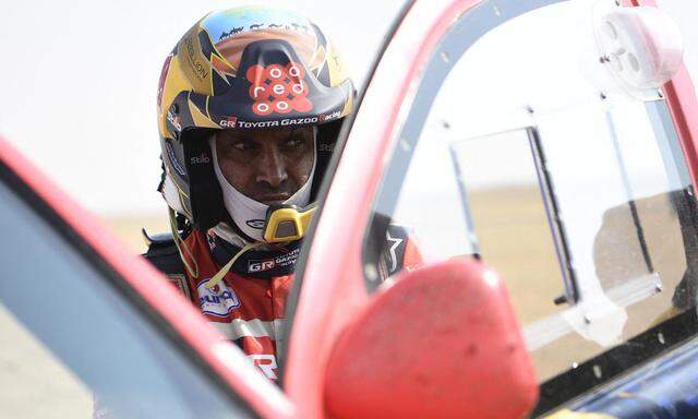 Nasser Al-Attiyah liebt auch das Tempo-Abenteuer: 2021 fuhr er bei der legendären Rallye Dakar im Toyota auf den zweiten Platz. 