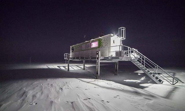 Ein experimentelles Gewächshaus simuliert in der Antarktis die Bedingungen auf einer Mond- oder Marsstation. 