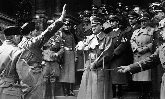 Hitler In Vienna
