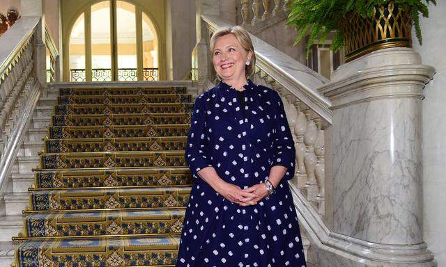 Hillary Clinton, Ex-First-Lady, Fast-Präsidentin und Star einer TV-Doku, ist ein gesuchter Gast auf den Podien der Welt. Und sie wird – dosiert – sicher auch im Wahlkampf gegen Donald Trump im Herbst gefragt sein.
