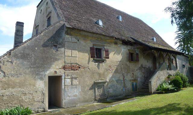 Sanierungsbedürftiges altes Mühlhaus in Wilfersdorf (NÖ). 