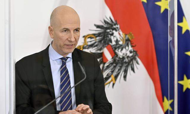 Arbeitsminister Martin Kocher: Vollbeschäftigung als Ziel