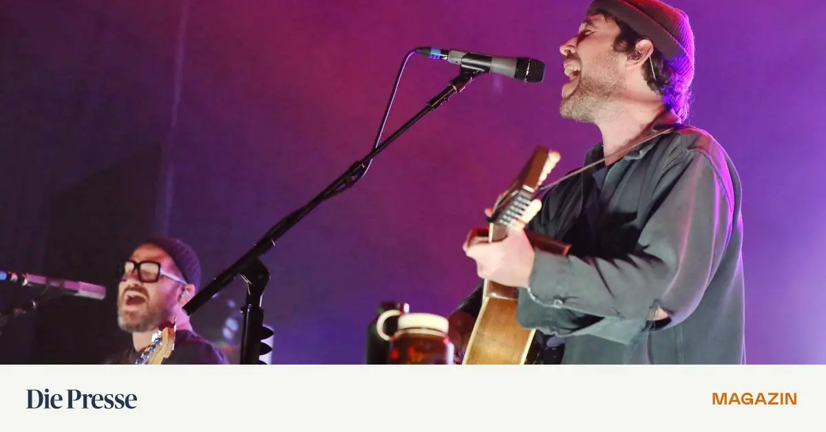 Stillleben-mit-Engel-Weihnachtssong-der-Fleet-Foxes