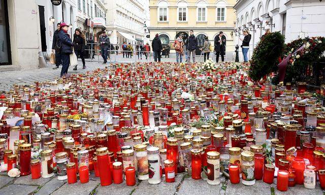 Die Tatorte in der Wiener Innenstadt wurden nach dem Terror zu Gedenkstätten.