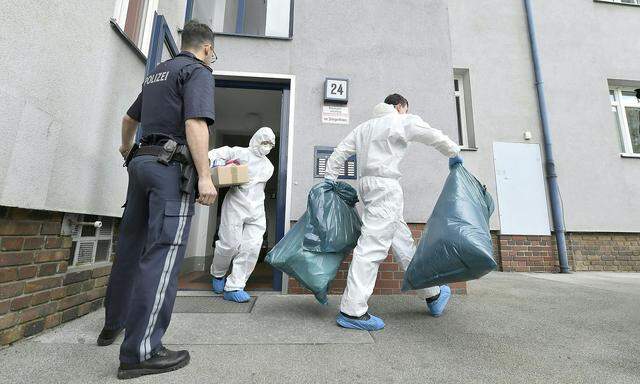 Die Leichen wurden am Dienstag in der Wohnung in Wien-Floridsdorf gefunden.