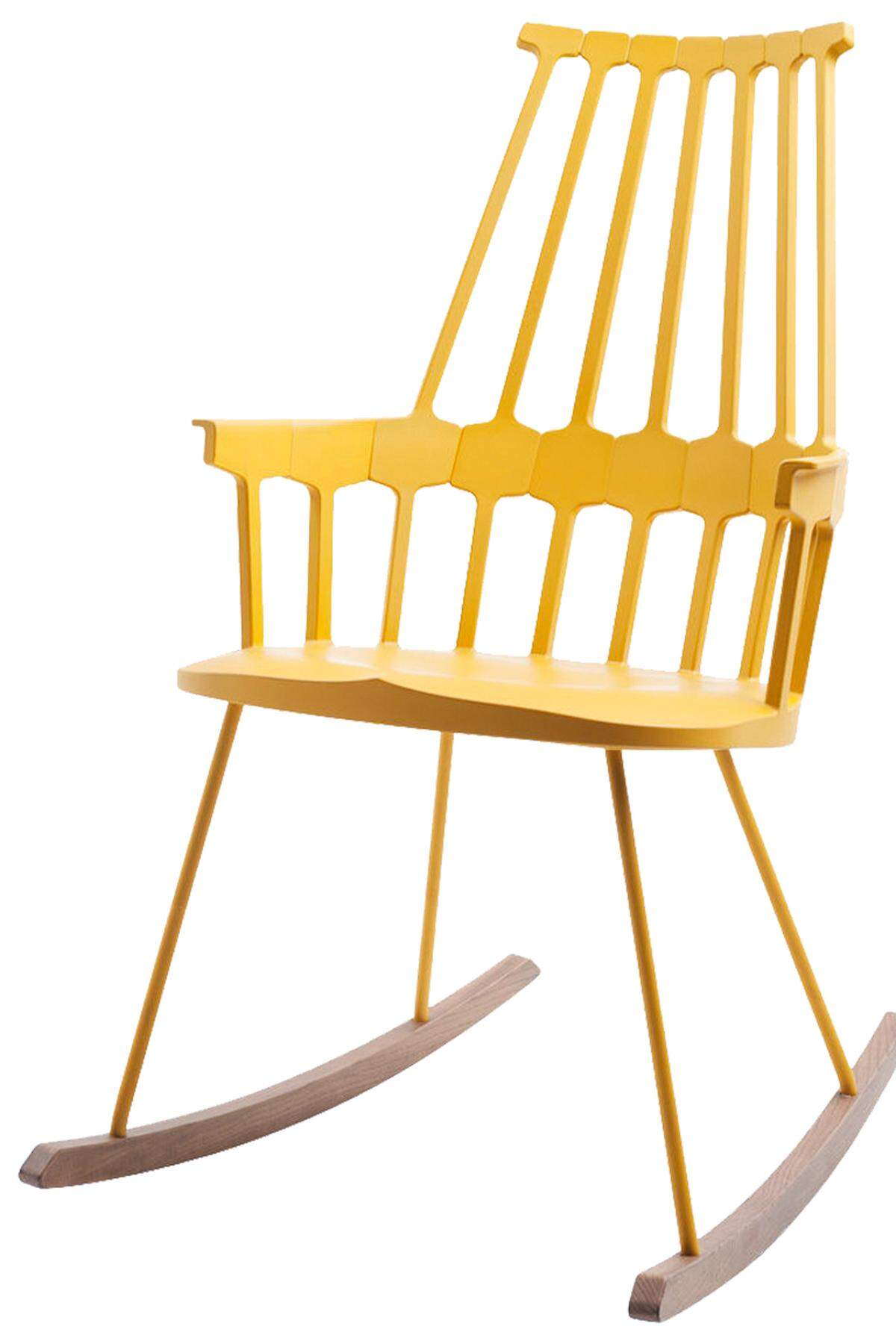 Für alle, die das Hin und Her mögen: Comback Rocking Chair von Kartell, designed von Patricia Urquiola. www.kartell.it