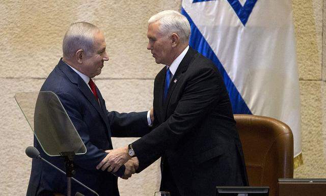 Benjamin Netanjahu (li.) hörte Mike Pences Botschaft gerne.