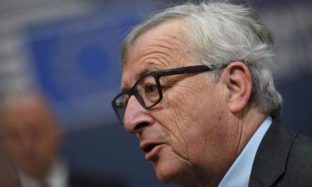 EU-Kommissionschef Juncker: mit Hinterzimmerpolitik ins PR-Desaster.