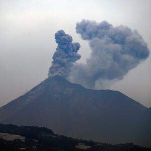 Der 3.760 Meter hohe Fuego bricht im Durchschnitt alle vier bis fünf Jahre aus. (Archivbild)