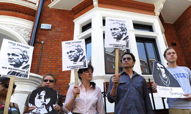 Assange flieht Londoner Botschaft