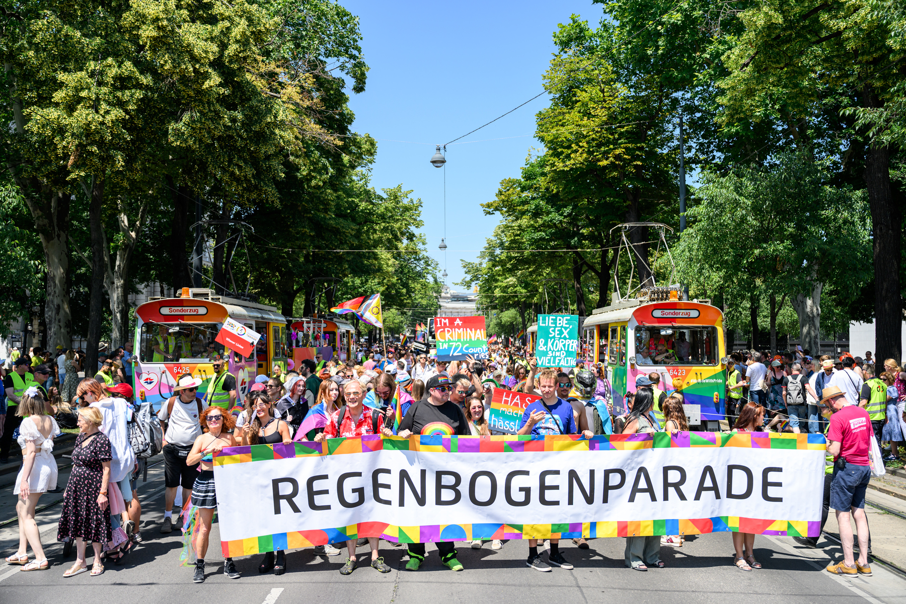 Two Brothers Convicted for Terror Group Membership in Vienna Pride Case