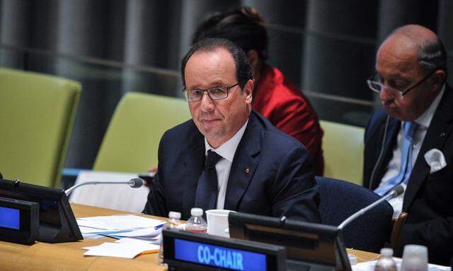 140923 New York Sept 23 2014 French President Francois Hollande serves as co chair at one