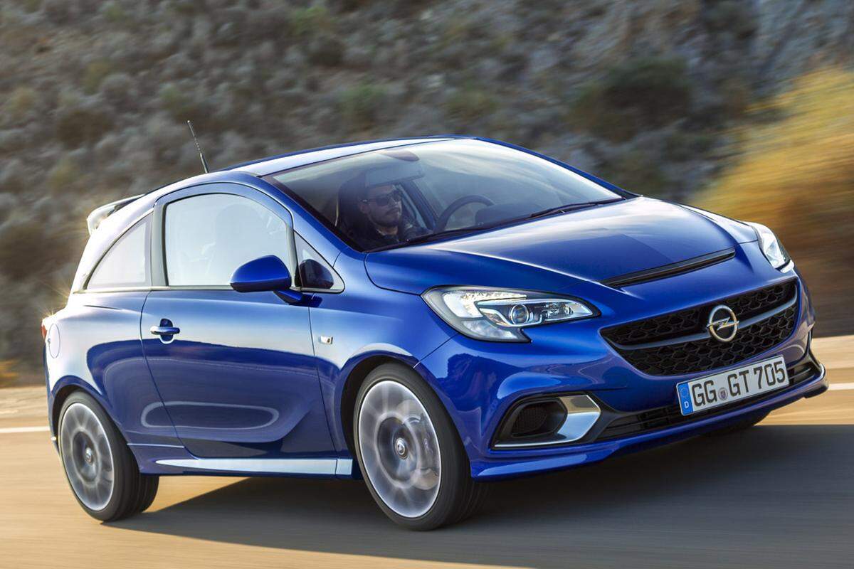 Opel bringt 2015 den Opel Corsa OPC, also die flotte Variante des Corsa auf den Markt. Erkennbar ist der OPC an einem Schlitz in der Motorhaube. Die Zutaten: Recaro-Sportgestühl, ein 4-Zylinder-Motor mit 207 PS und einem Drehmoment von 280 Nm. Die Höchstgeschwindigkeit des Renners ist bei 230 km/h erreicht, aus dem Stand erreicht er die 100 km/h-Marke nach 6,9 Sekunden.